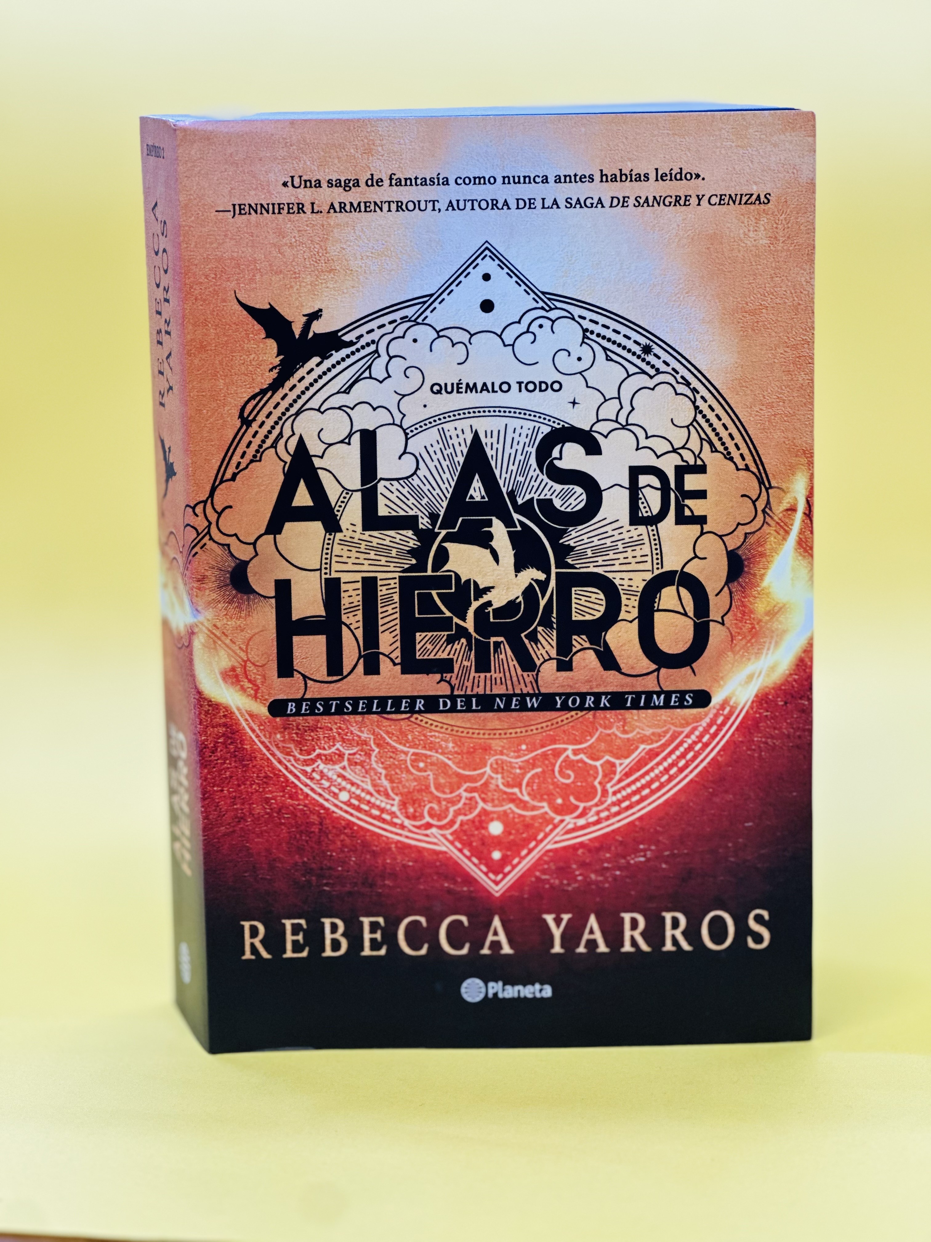 Alas De Hierro (Empireo #2)