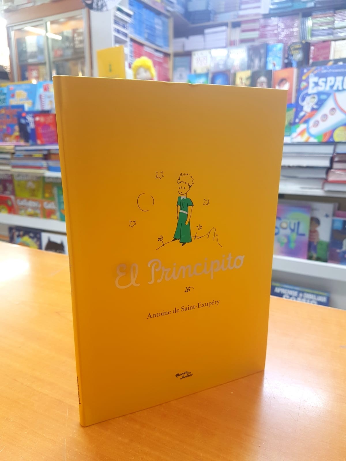 El Principito. Antoine De Saint-Exupéry. Edición Planeta Junior. 